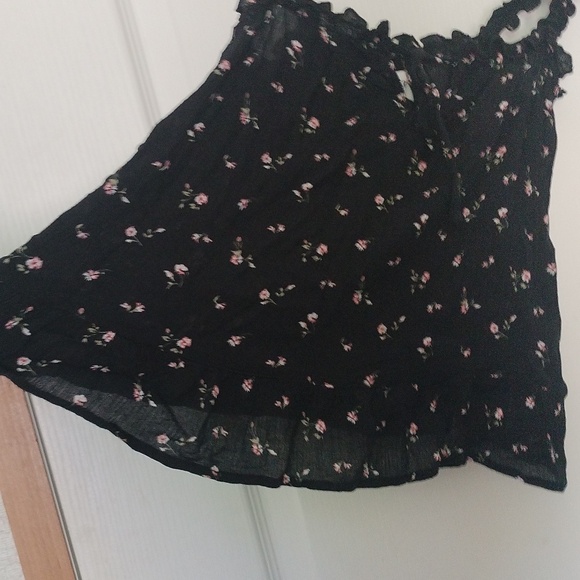 HOLLISTER CA Black Viscose Floral Top XS - Picture 2 of 4